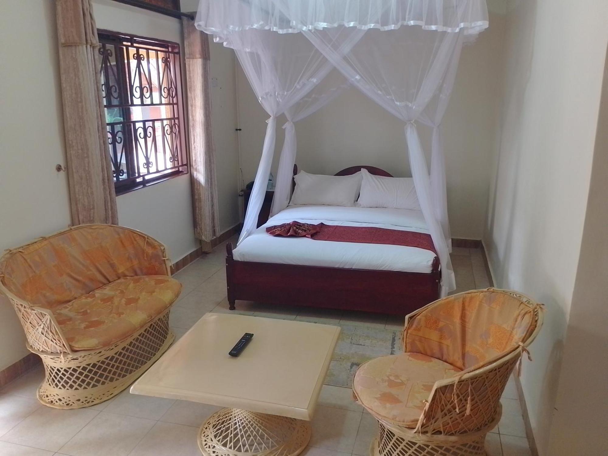 Acacia Country Inn Mbarara Экстерьер фото